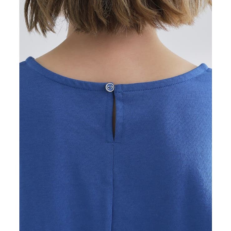 きちんと感と女性らしさ、二の腕カバーが一枚で叶う 袖口パール調ボタンプルオーバー | grove | 詳細画像21 