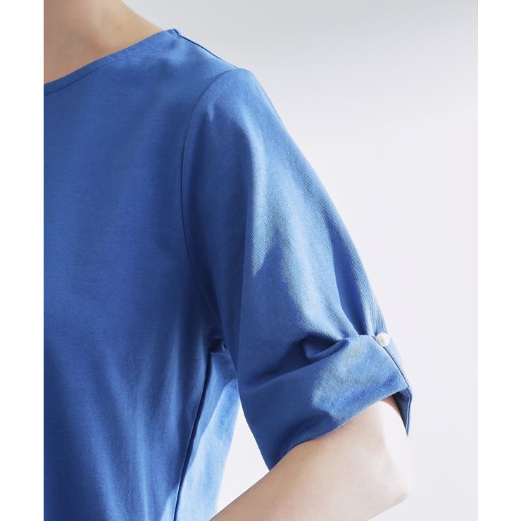 きちんと感と女性らしさ、二の腕カバーが一枚で叶う 袖口パール調ボタンプルオーバー | grove | 詳細画像22 