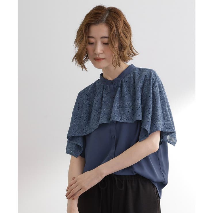 ブルー(093) | 透け感と刺繍で魅せる ペイズリー刺繍ケープブラウス | grove
