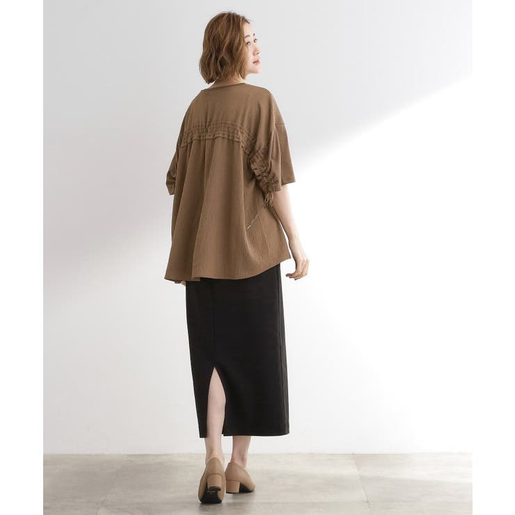 後ろ姿で魅せる バックドロストシャーリングTシャツ | grove | 詳細画像11 