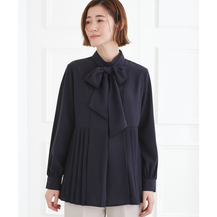 ネイビー(094) | 【マシンウォッシュ/防シワ/UVカット】裾プリーツ取り外しボウタイブラウス | grove