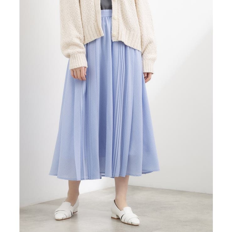 ブルーストライプ(390) | 動くたびに表情が生まれる 軽やかストライププリーツスカート | grove