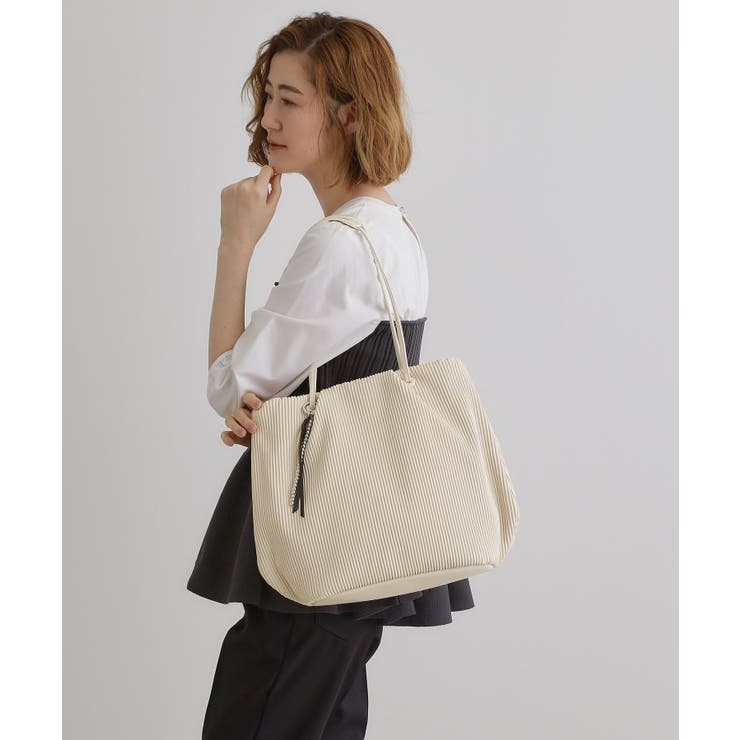 プリーツハトメチャーム付きトート | grove | 詳細画像1 