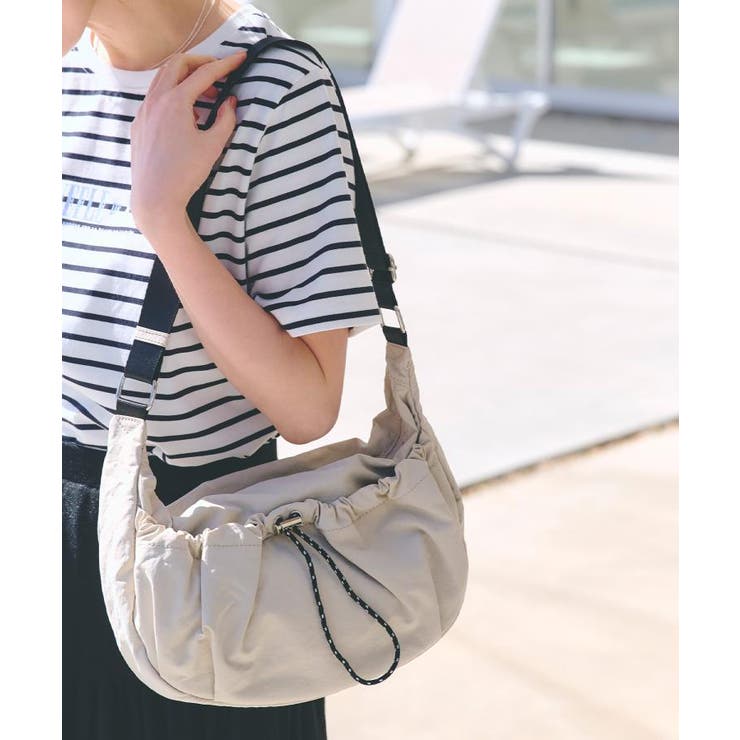 ライトベージュ(051) | ドロストポケットナイロンショルダー | grove