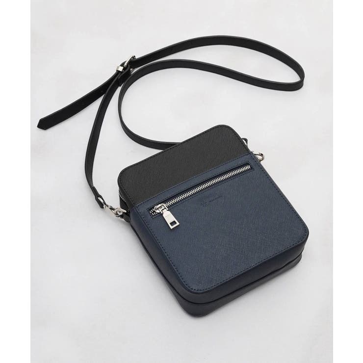 ブラック(519) | バイカラースクエアショルダーバッグ | tk.TAKEO KIKUCHI