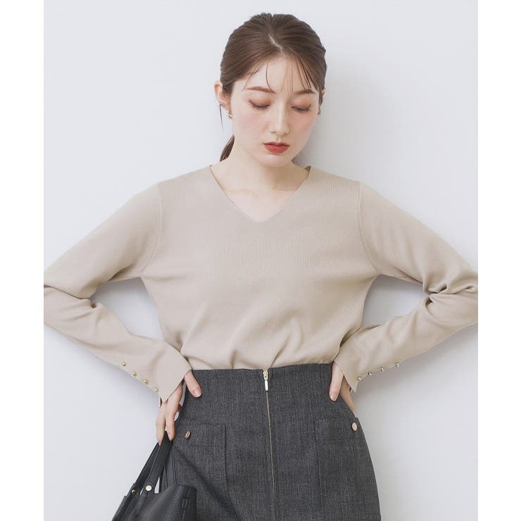 グレージュ(850) | ゴールドボタンVネックニット【洗濯機OK】《6col》 | index