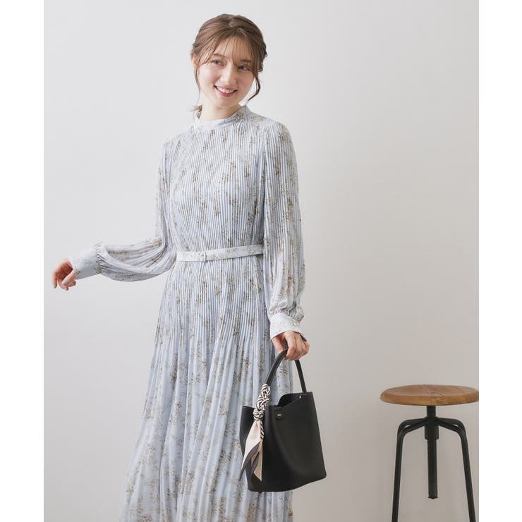 サックスブルー(890) | ベルト付きプリーツフレアワンピース【洗濯機OK イージーアイロン 防シワ】《5c… | index