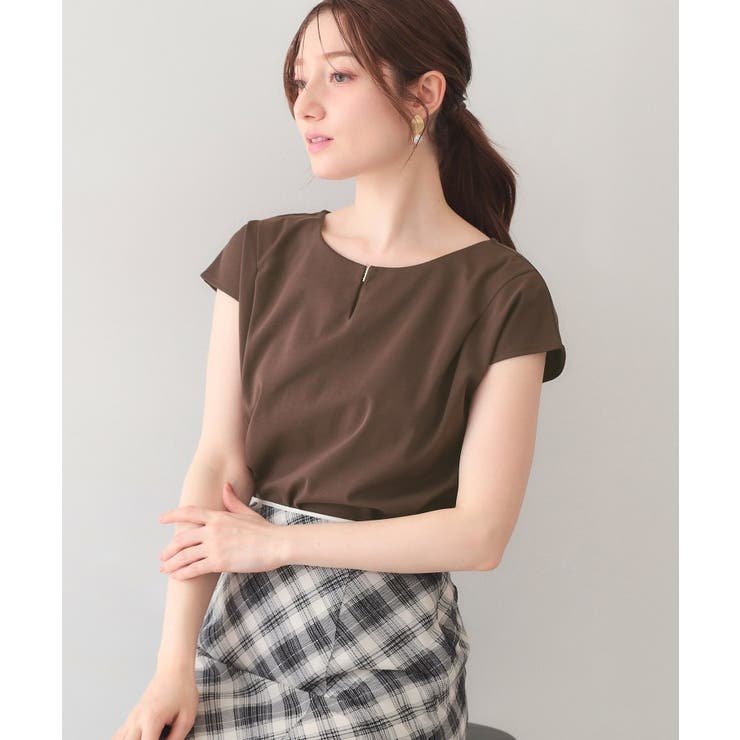 ブラウン(044) | 【接触冷感】ビジューキーネックフレンチトップス《UVケア 洗濯機OK XS～3L | index