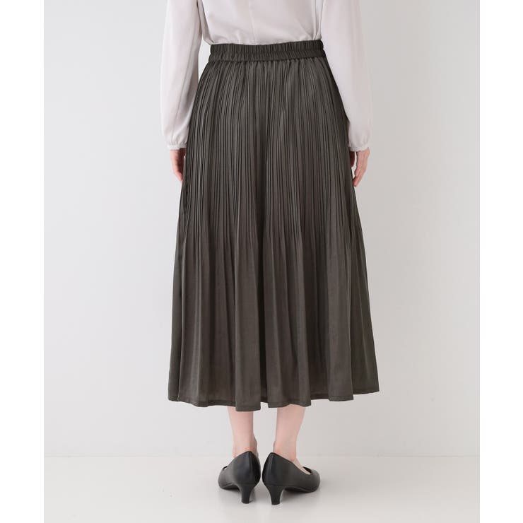 【セレモニーにも】ひらりと揺れる上品シルエット サテンプリーツスカート | SHOO・LA・RUE | 詳細画像17 