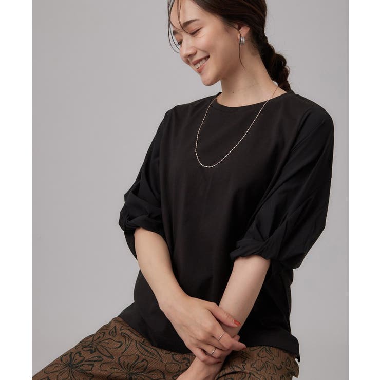 ブラック(019) | Tシャツ以上ブラウス未満 ツイストスリーブの上品トップス | SHOO・LA・RUE