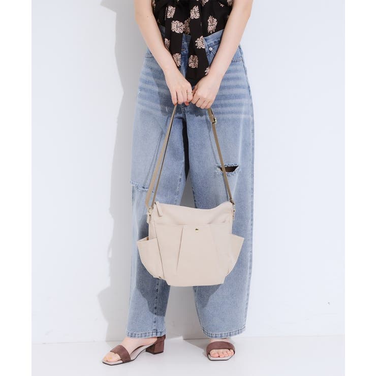 ベージュ(052) | 【撥水】フロントタック9ポケットショルダーバッグ | SHOO・LA・RUE