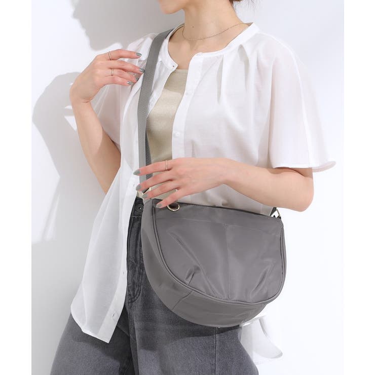 【撥水】フロントポケットハーフムーンショルダーバッグ | SHOO・LA・RUE | 詳細画像3 