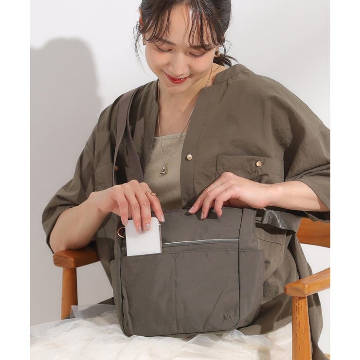 ブラウン(044) | 【撥水】10ポケットショルダーバッグ | SHOO・LA・RUE