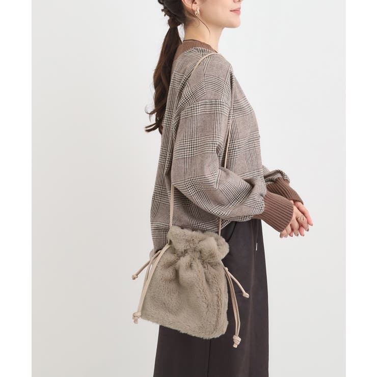 トープ(054) | フェイクファー巾着ショルダーバッグ | SHOO・LA・RUE