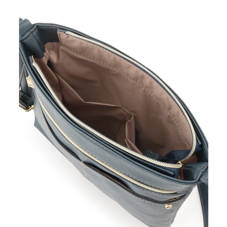 スマートながらしっかり入る アオリポケットが魅力のショルダーバッグ | SHOO・LA・RUE | 詳細画像22 