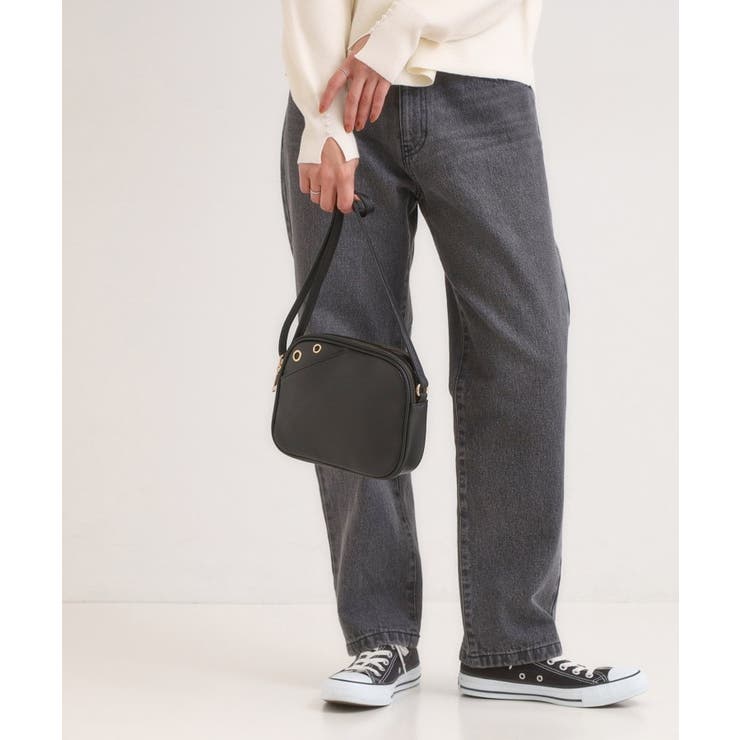 ブラック(019) | ハトメボックスショルダーバッグ | SHOO・LA・RUE