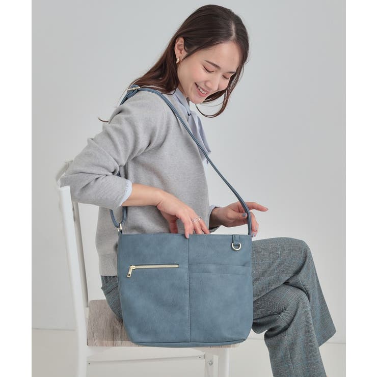 ブルー(092) | 【8ポケット】フロント切り替えショルダーバッグ | SHOO・LA・RUE