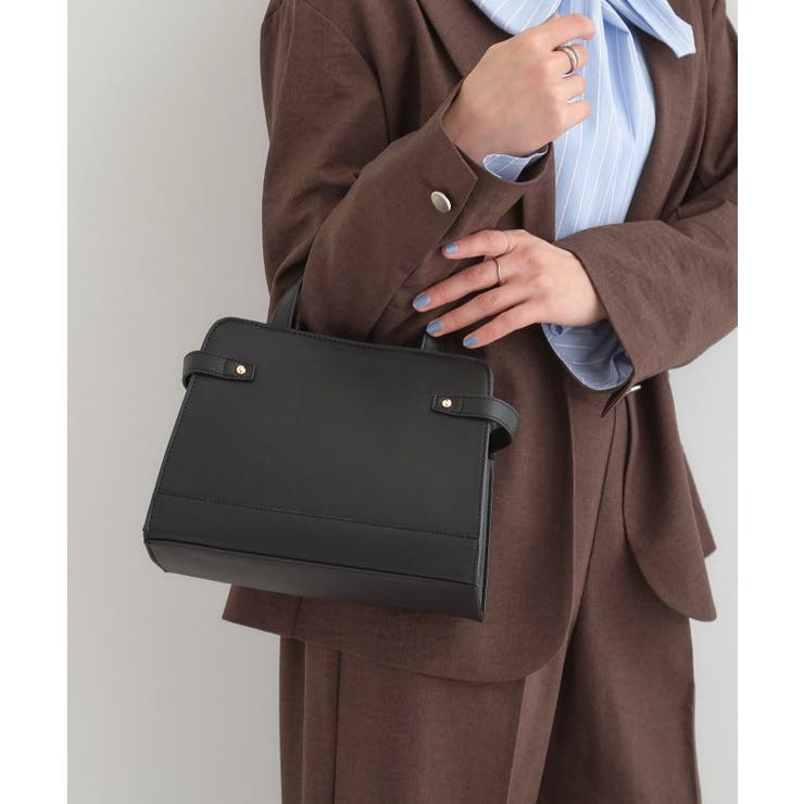 ブラック(019) | サイドベルトデザインショルダーバッグ | SHOO・LA・RUE