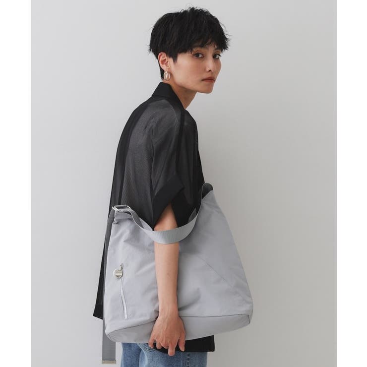 【A4サイズ対応／長さ調整可能】ダブルトライアングルデザインショルダーバッグ | OPAQUE.CLIP | 詳細画像1 