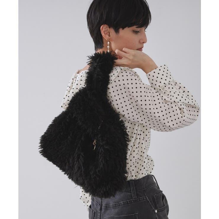 ブラック(019) | ラム風フェイクファーハンドバッグ | OPAQUE.CLIP