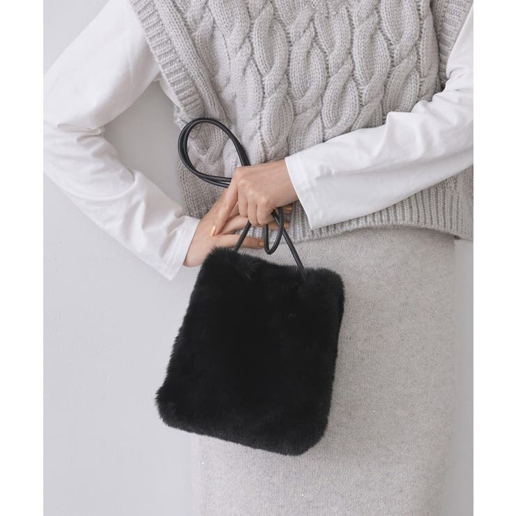 ブラック(019) | 【11色展開】フェイクファースクエアミニポシェット | OPAQUE.CLIP