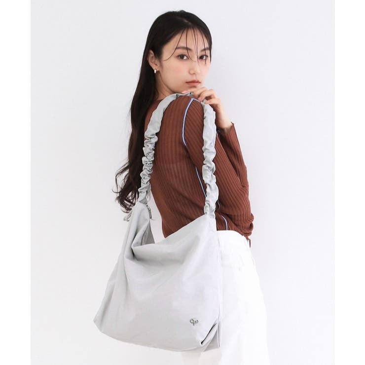 ライトグレー(011) | ドロストフリルハンドルA4ショルダー | OPAQUE.CLIP