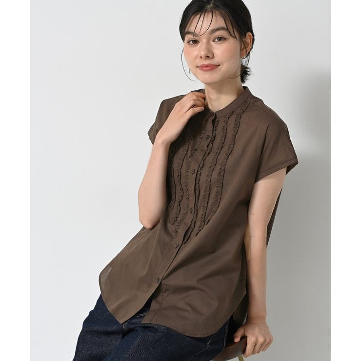 ブラウン(044) | 【洗える】スタンドカラーフリルブラウス | Dessin