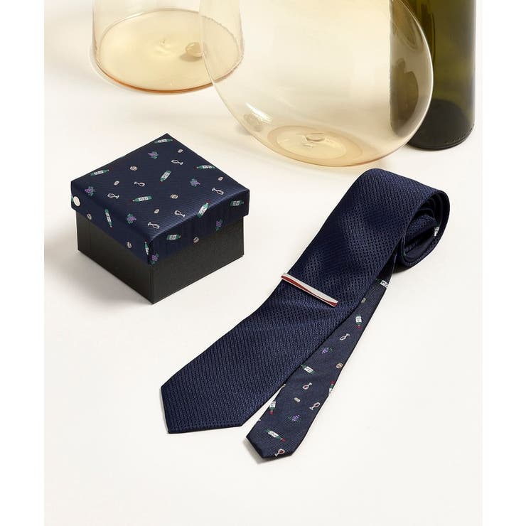 ネイビー(093) | 【お酒柄】ブルーネクタイ＆タイバー BOXセット | TAKEO KIKUCHI
