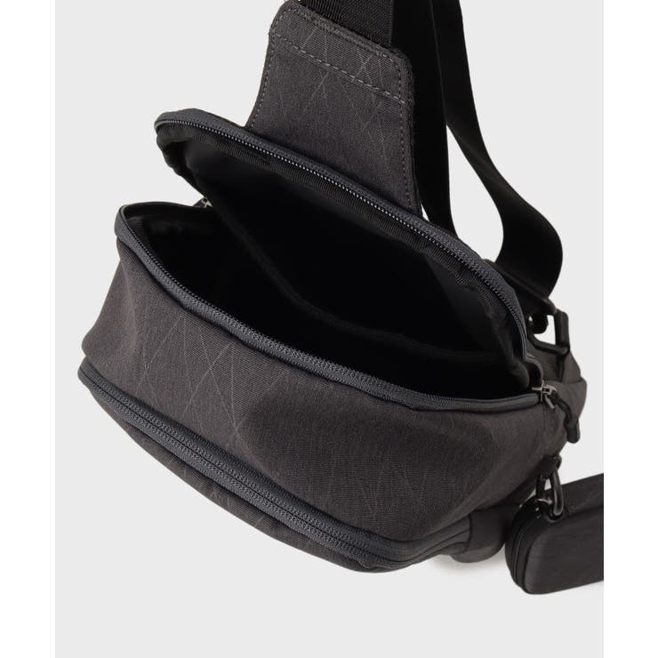 【多機能・軽量】シャドーライン ボディバッグ | TAKEO KIKUCHI | 詳細画像8 