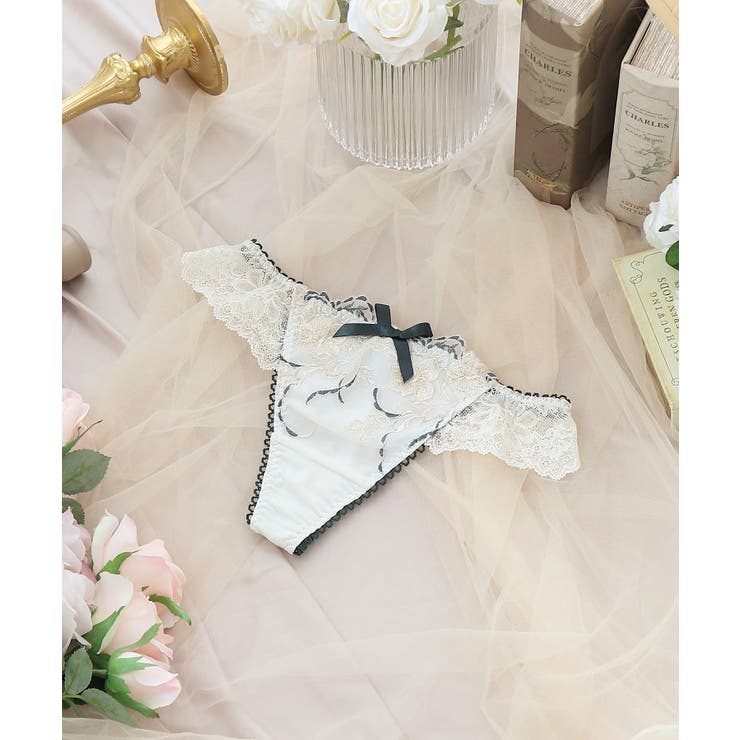 アイボリー(004) | マリカ Tバックショーツ | Risa Magli