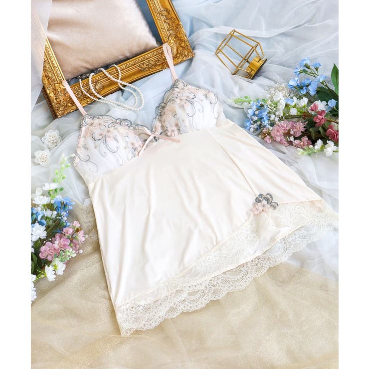 ピンク(071) | アイシャ カップ付キャミソール | Risa Magli