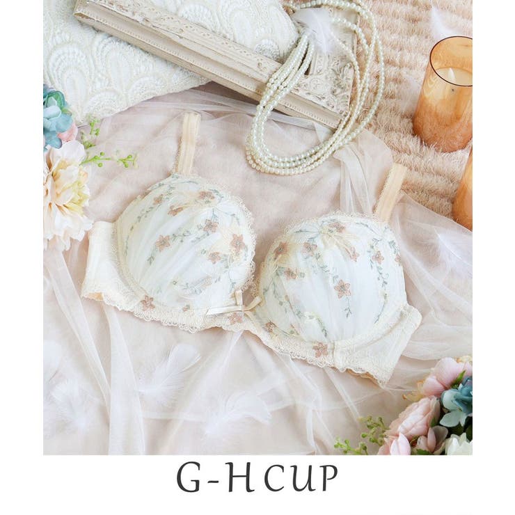 クリーム(054) | セレスティナ ブラジャー (G-H) ＜V Make Type＞ | Risa Magli