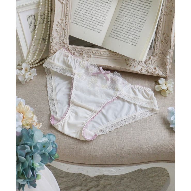 アイボリー(004) | リゼット ノーマルショーツ | Risa Magli