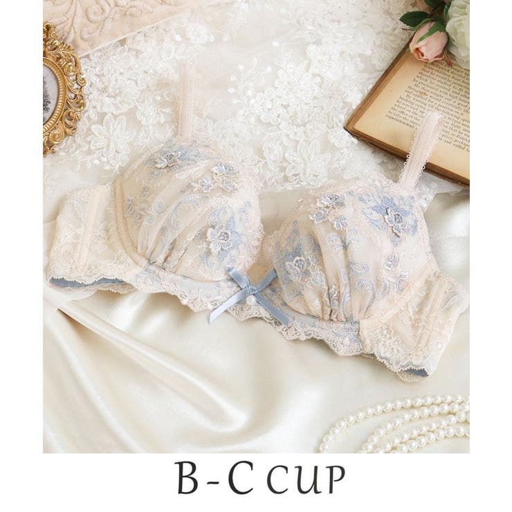クリーム(054) | カタリーナ ブラジャー (B-C) ＜V Make Type＞ | Risa Magli