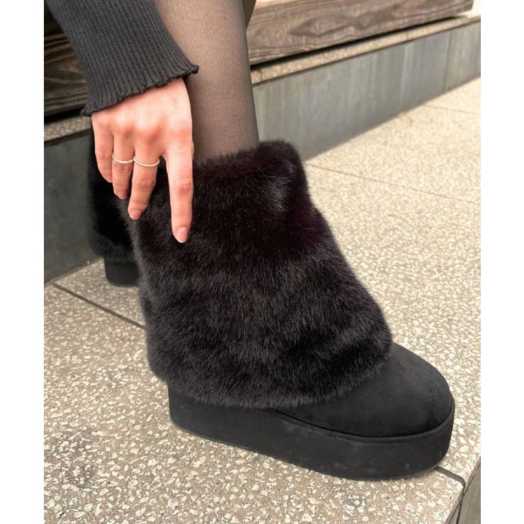 ブラック(119) | 【EC先行販売】フェイクファー付き2WAYムートン調ブーツ | ESPERANZA