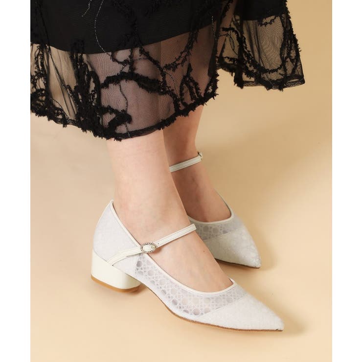 ホワイト(901) | 【VALENTINE Collection】甲ストラップシアーパンプス | ESPERANZA