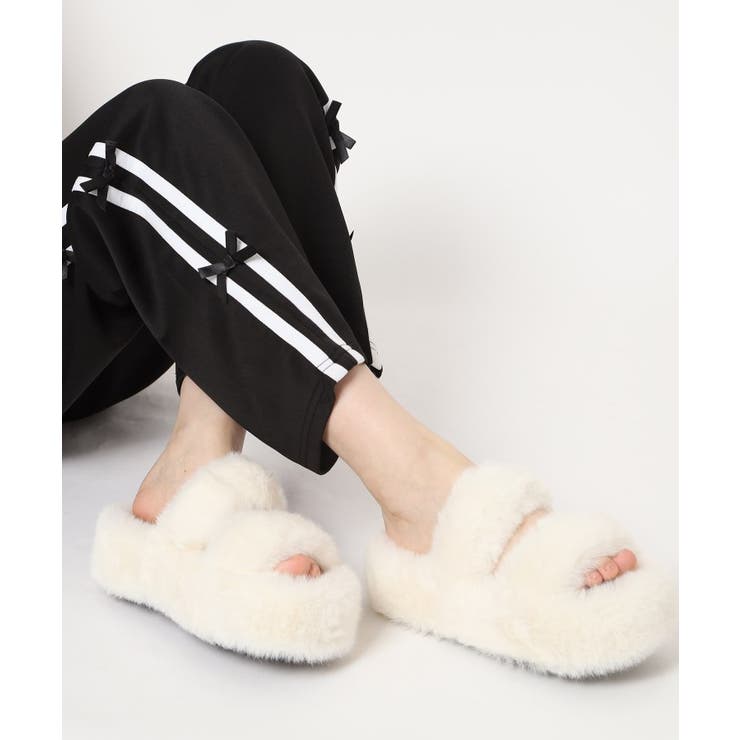 厚底ふわふわファーサンダル[品番：WRDW0206056]｜ESPERANZA