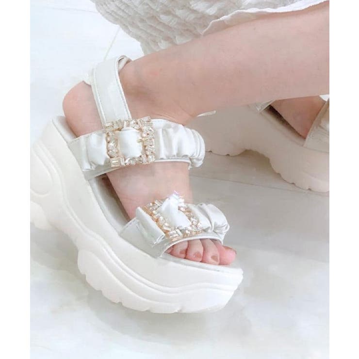 ホワイト(001) | 厚底バックルサンダル | ESPERANZA