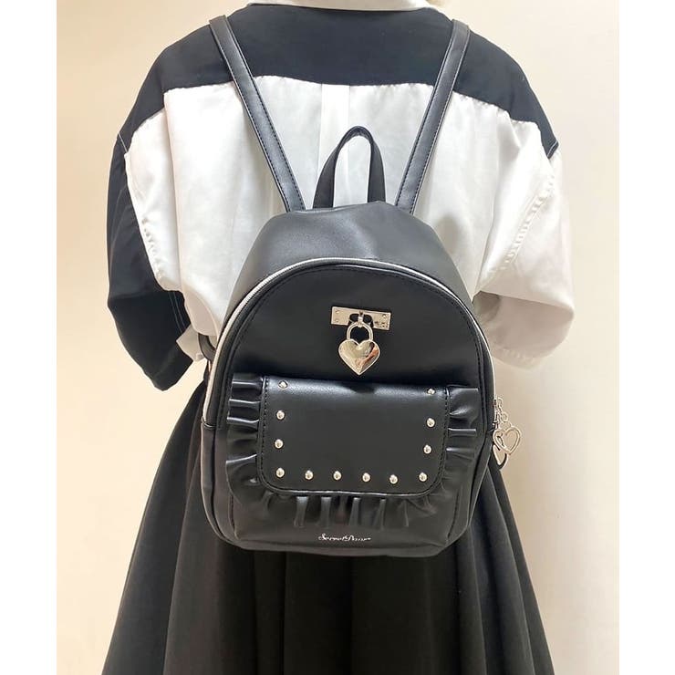 量産地雷 スタッズ南京錠付きフリルハートミニリュック[品番