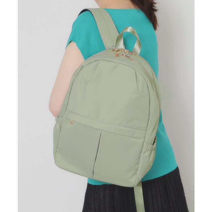 オリーブグリーン(026) | 【A4対応／9ポケット】ふんわり軽量リュック | ITS'DEMO