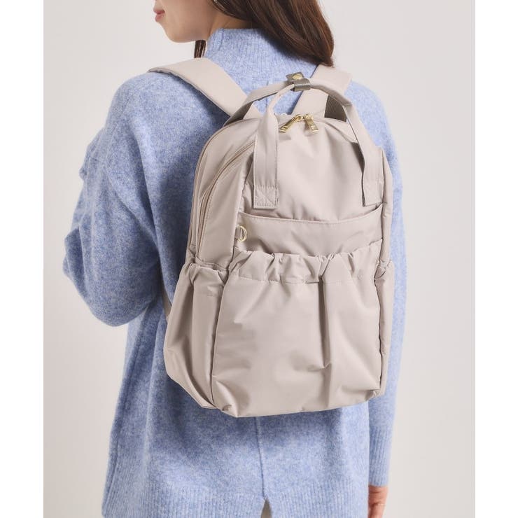 グレージュ(050) | 【11ポケット】ふんわり軽量撥水ミドルリュック | ITS'DEMO