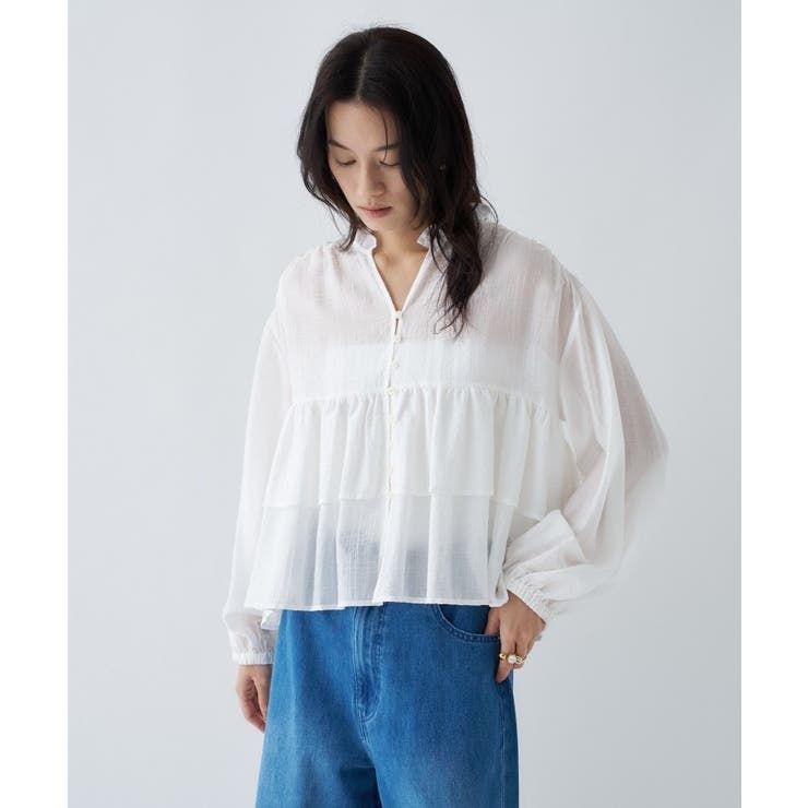 ホワイト(001) | 【手洗い可】シアーティアードフリルブラウス | cloenc