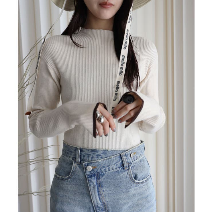 アイボリー | 袖配色スリットリブハイネックニット | YENNA