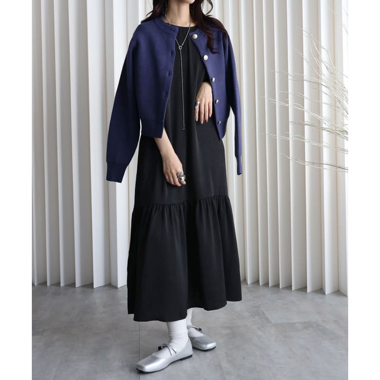 ブラック | 裾フレアノースリワンピース | YENNA