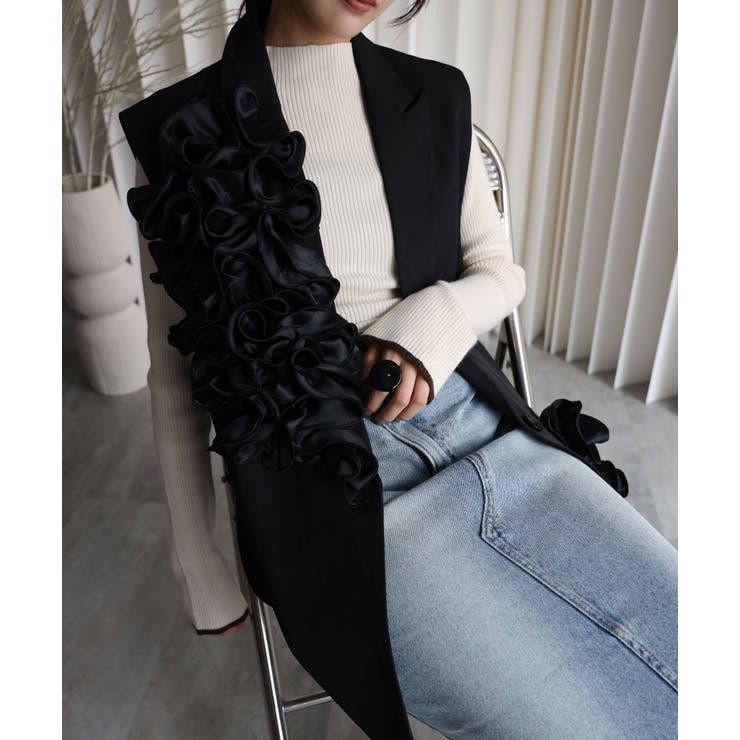 ブラック | フリルモチーフベスト | YENNA