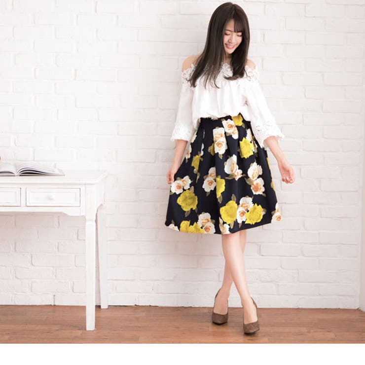 TWOC 花柄 ひざ丈スカート 38 TWOC 花柄 ひざ丈スカート 38 トゥーシー】総柄 花柄 ひざ丈