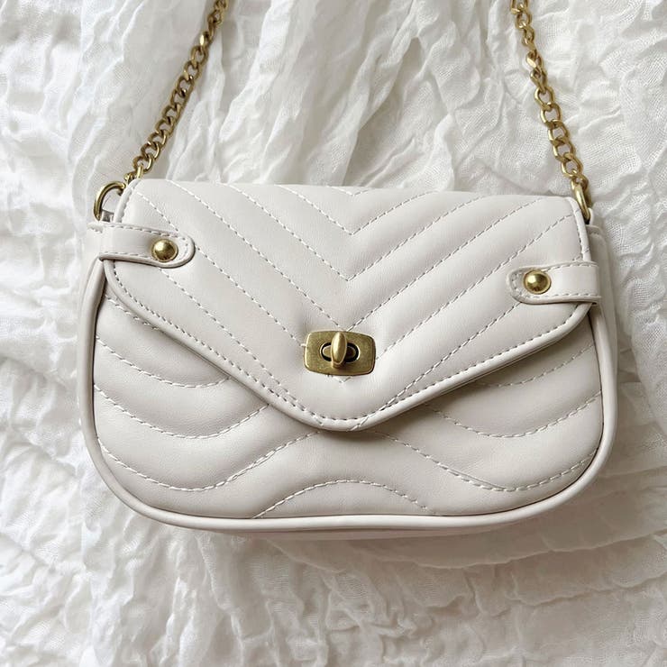 アイボリー | ミニポーチ付きキルティングチェーンクロスバッグ 韓国 夢展望 | 夢展望