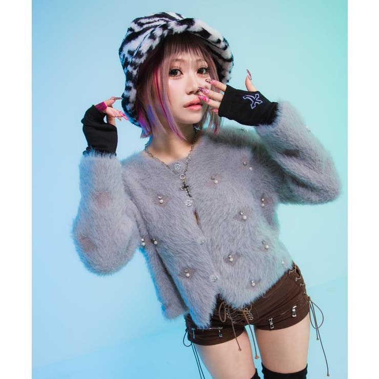 グレー