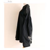 後ろ草花刺繍のふんわりコットンシャツチュニック レディース ファッション | Sawa a la mode | 詳細画像22
