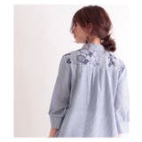 涼やかに咲く刺繍で魅せる。トップス シャツ 柄物 | Sawa a la mode | 詳細画像5